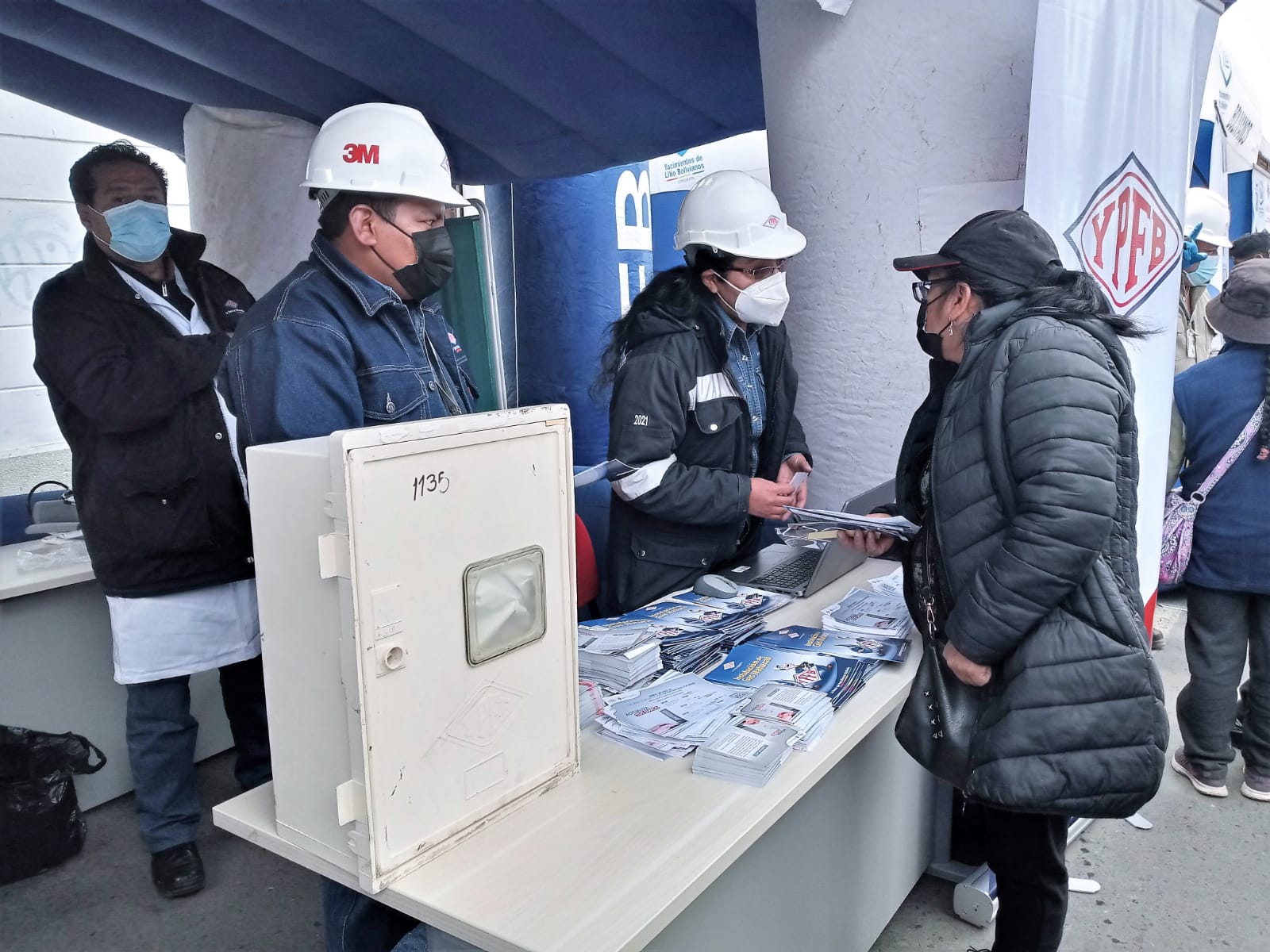 YPFB destaca la seguridad y salud de la población orureña YPFB Transporte